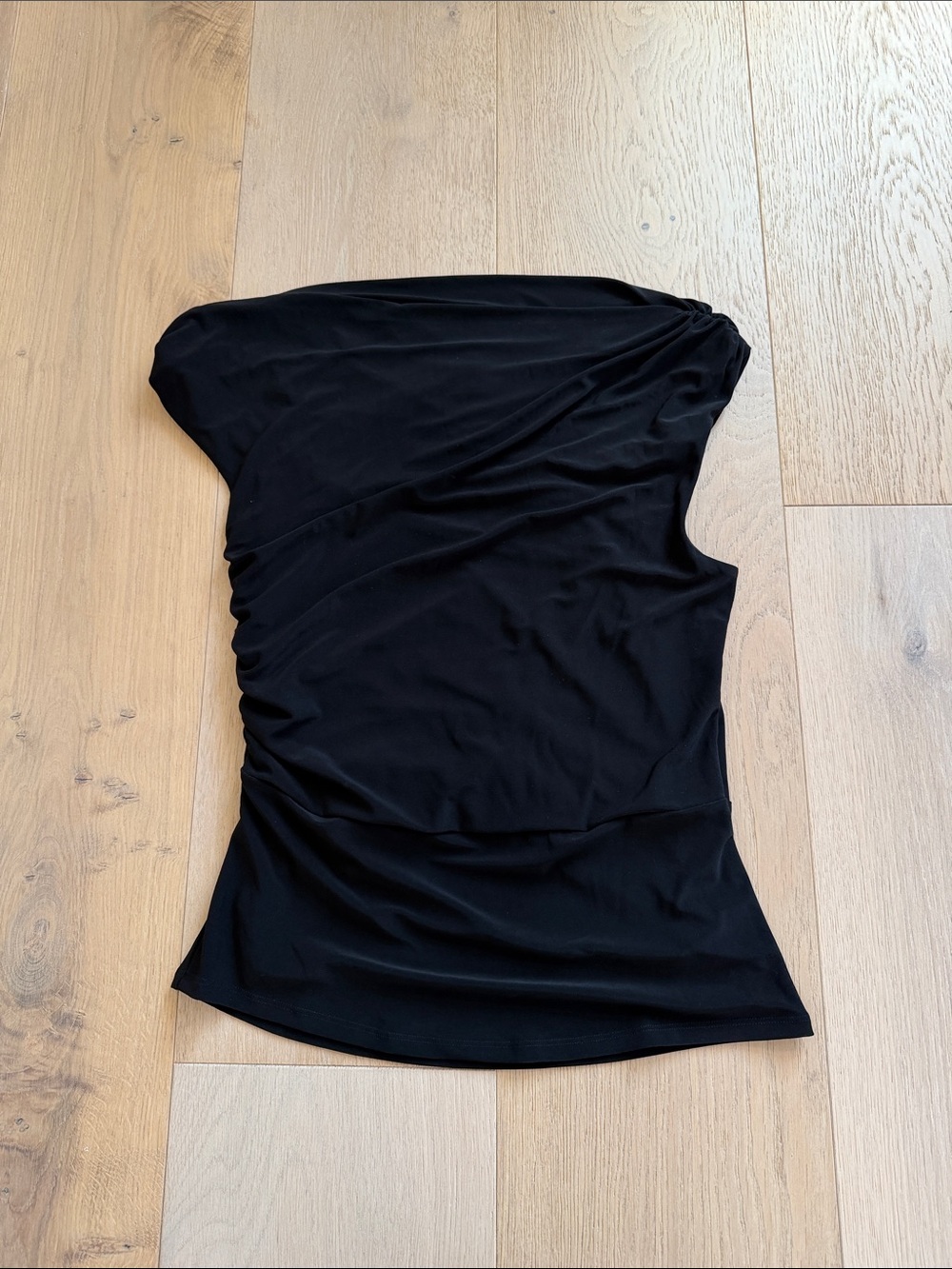 Aritzia Gallery Top